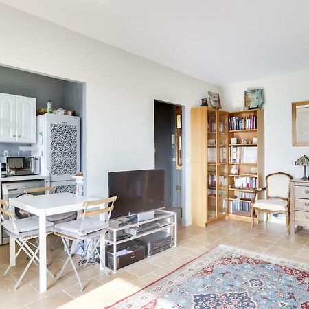 Charming Apartment With Terrace By Weekome 巴黎 外观 照片