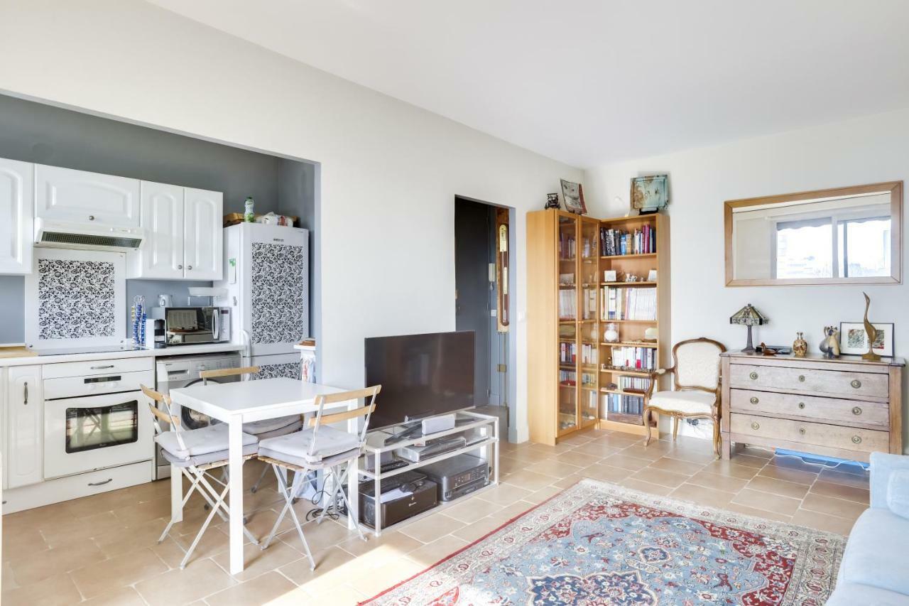 Charming Apartment With Terrace By Weekome 巴黎 外观 照片