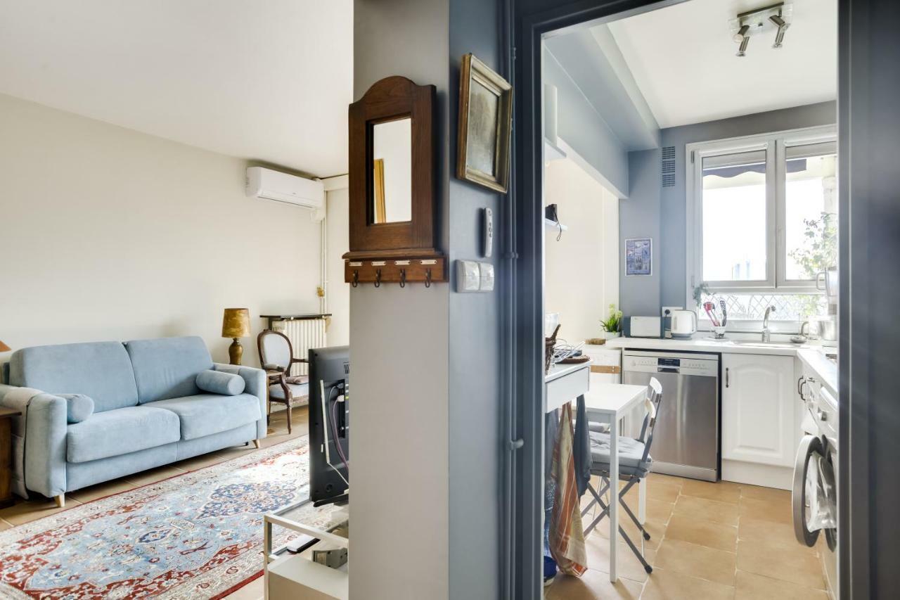 Charming Apartment With Terrace By Weekome 巴黎 外观 照片
